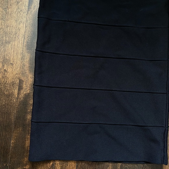 Leger Pencil Skirt in Black
BCBGMAXAZRIA - Picture 7 of 8